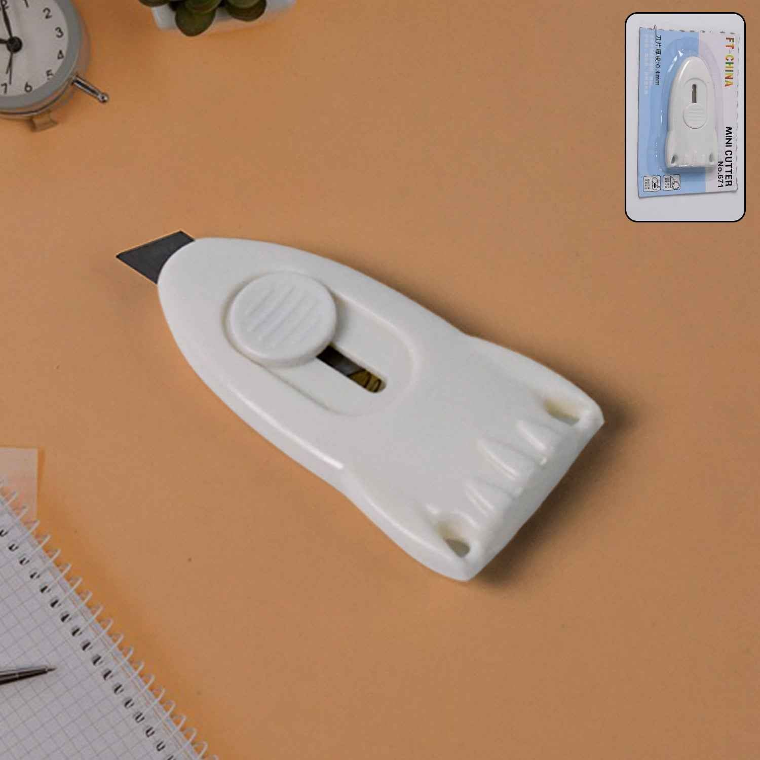 Mini Cloud Box Cutter – Compact Safe Retractable Utility Knife