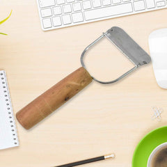 Wooden Handle Vegetable Peeler Ð Ergonomic & Durable Design