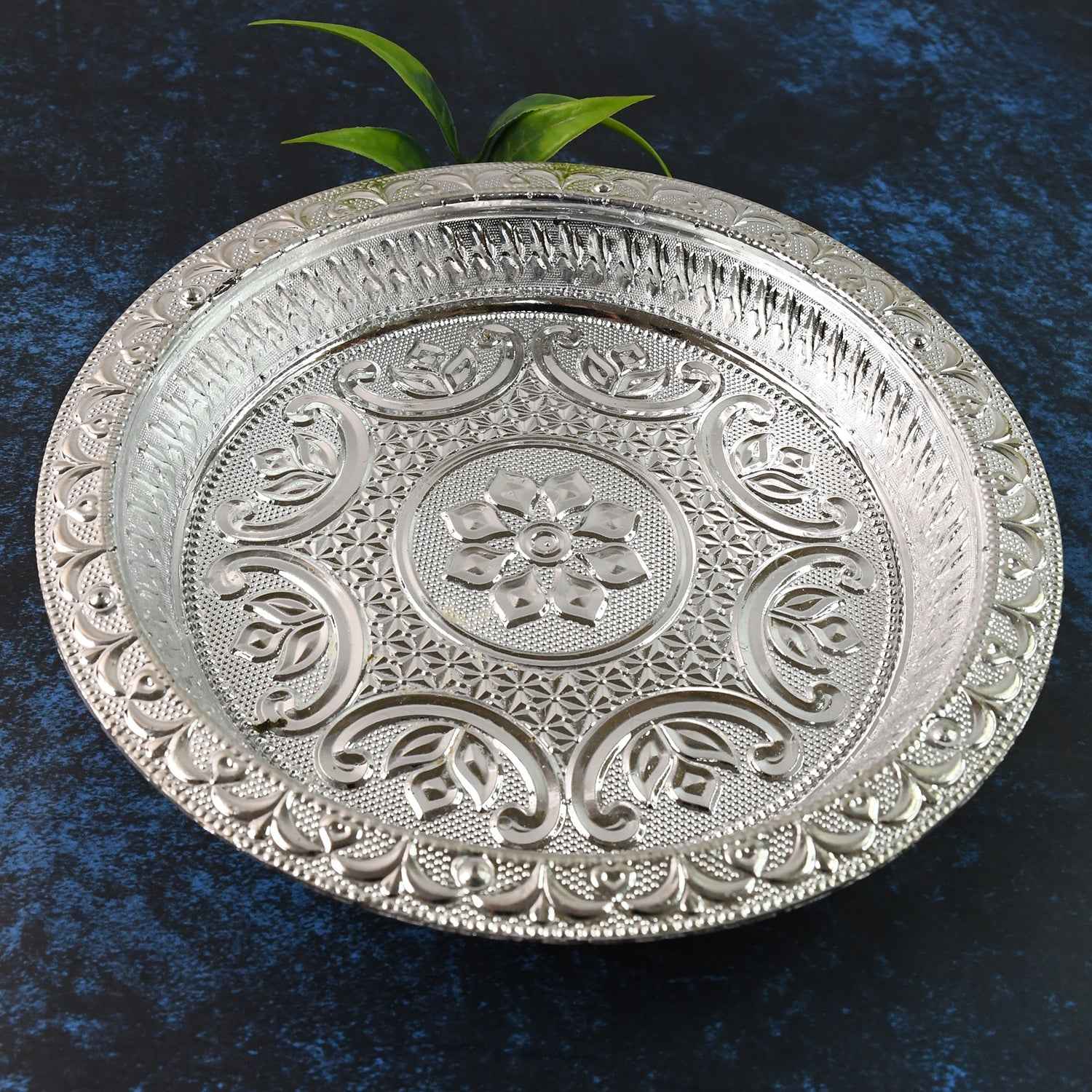 Silver Finish Plastic Pooja Thali – Lightweight & Durable