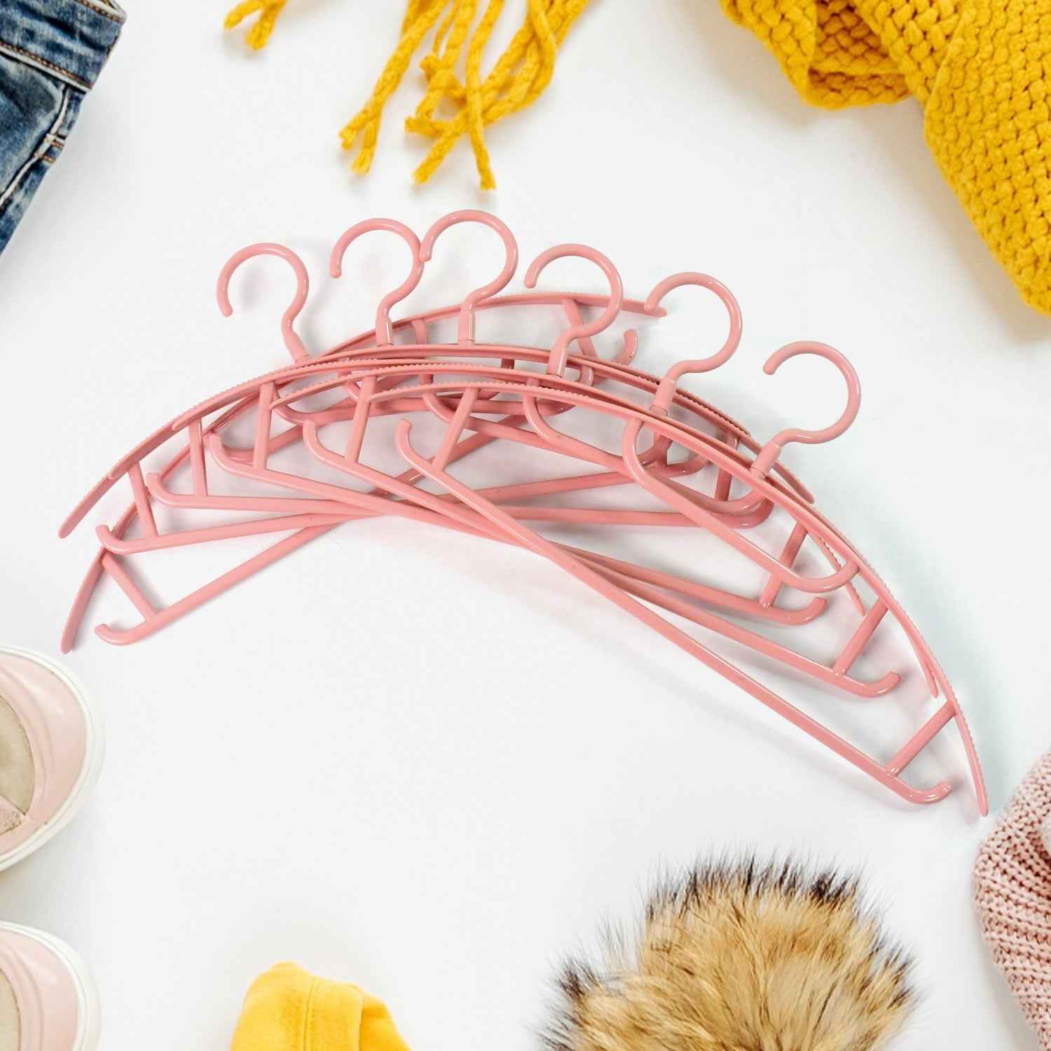 Plastic Cloth Hangers – Set of 6 Durable Non-Slip Wardrobe Organizers