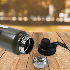 Stainless steel double wall vacuum insulated water bottle designed for hot and cold drinks