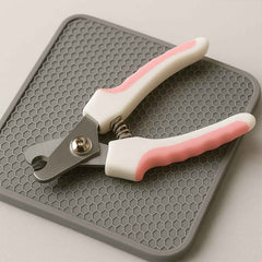 Pet Nail Clipper – Safe & Comfortable Grooming Kit for Dogs & Cats