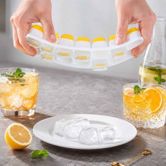 Ice Cube Tray with Spill-Proof Lid Ð Effortless Ice Making and Space Saving