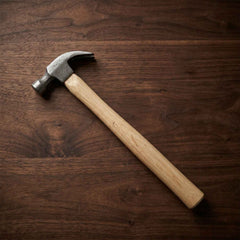 Heavy Duty Wooden Handle Claw Hammer Ð Durable & Precise Tool