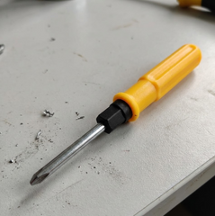 Multipurpose Screwdriver – 2-in-1 Tool with Ergonomic Grip | XcelGrip