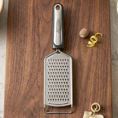 Stainless Steel Cheese Grater Ð Compact & Easy to Store for Kitchen Use