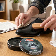 Maxwax black shoe polish cream Ð Deep nourishment & shine