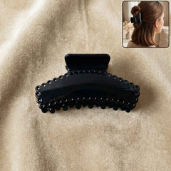 Black Hair Claw Clip – Strong Grip, Non-Slip & Stylish Design