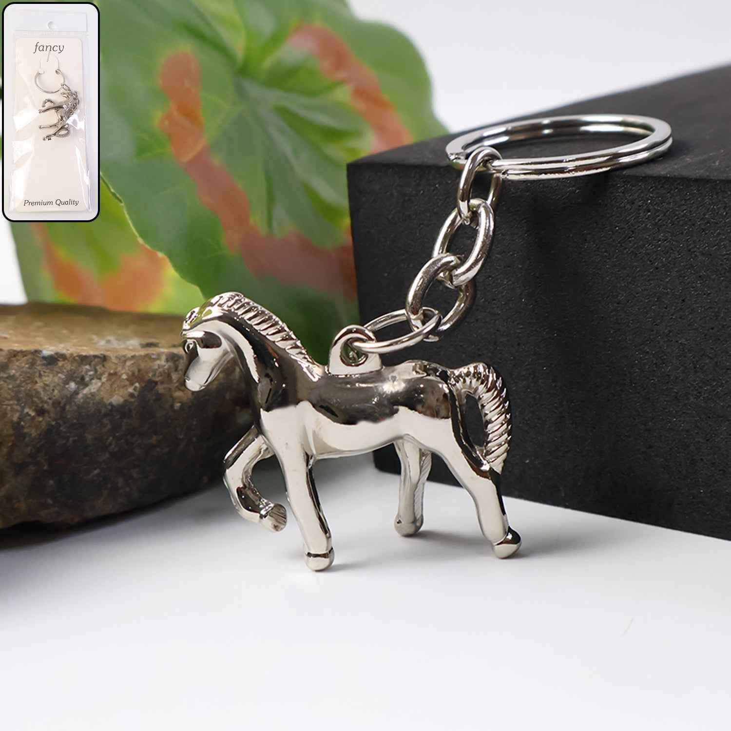 Metallic Horse Keychain – Durable Polished Chrome Accessory