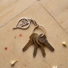 Krishna Keychain – Durable Conch Design for Daily Use