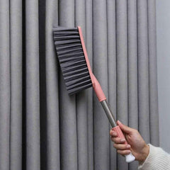 Long Handle Cleaning Brush – Soft Bristles for Gentle Dusting