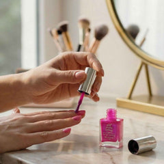 Long-Lasting Glossy Nail Colour – Quick-Dry, Smooth Finish 5 ML