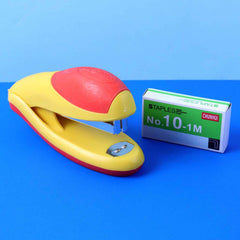 Heavy-Duty Desktop Stapler – Ergonomic Grip for Comfortable Use
