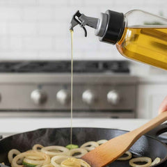 Oil Dispenser Bottle with Flip Top Spout Ð 900ml, Leakproof & Easy to Use