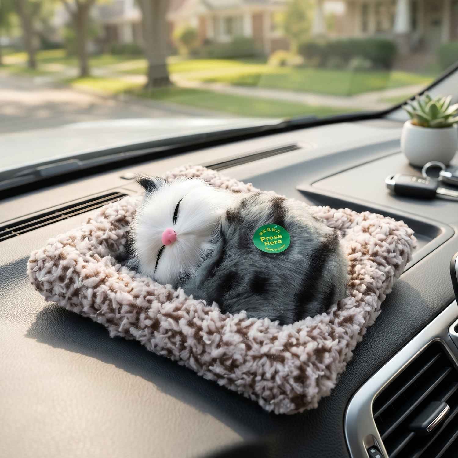 Cute Plush Cat Showpiece Ð Perfect for Car & Home Decor