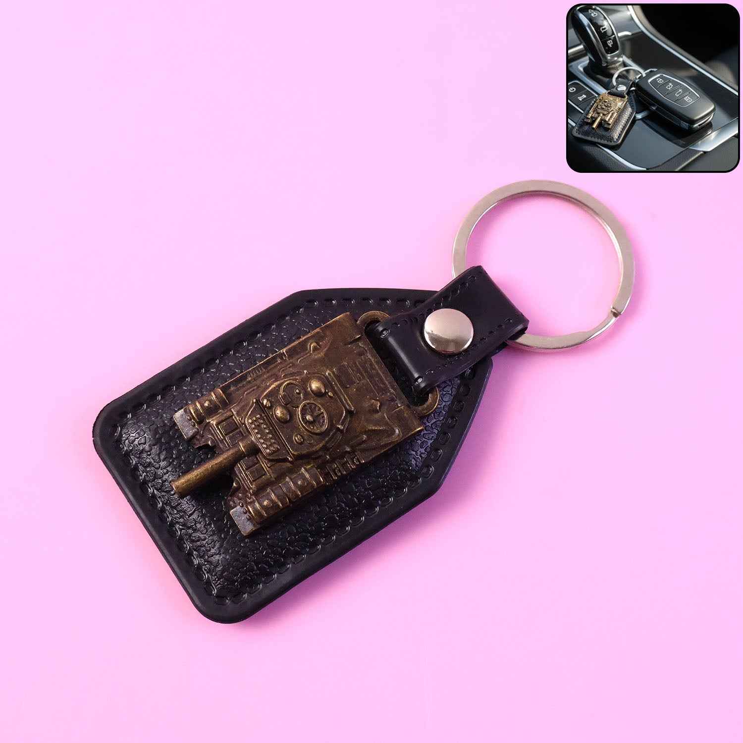 Military Tank Design Leather Finish Keychain – Vintage & Durable
