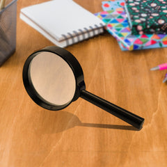 Close-up of the breakage-proof 50mm glass lens, ensuring safety and clarity.