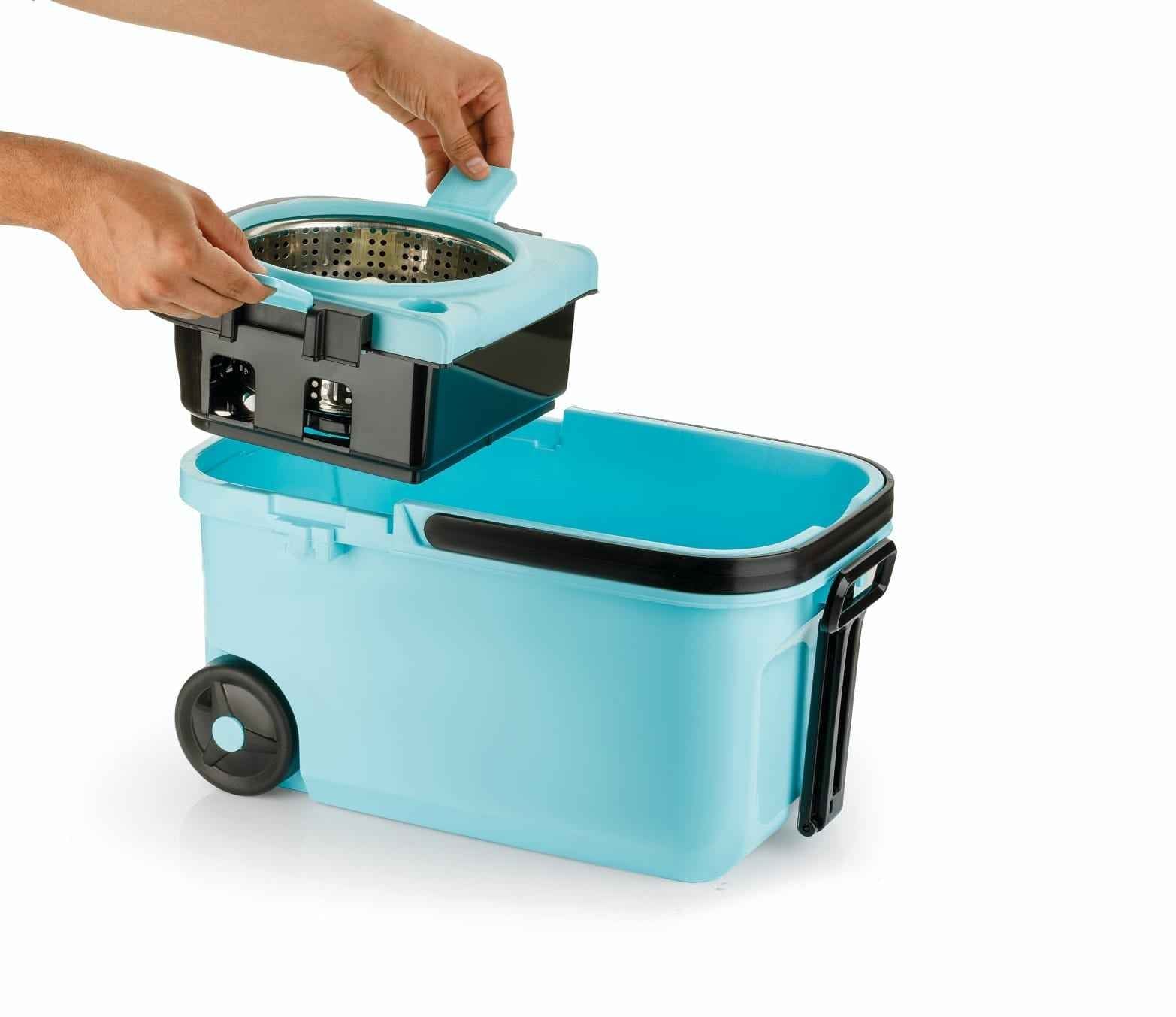 360° Spin Mop – Super Absorbent Microfiber Floor Cleaner