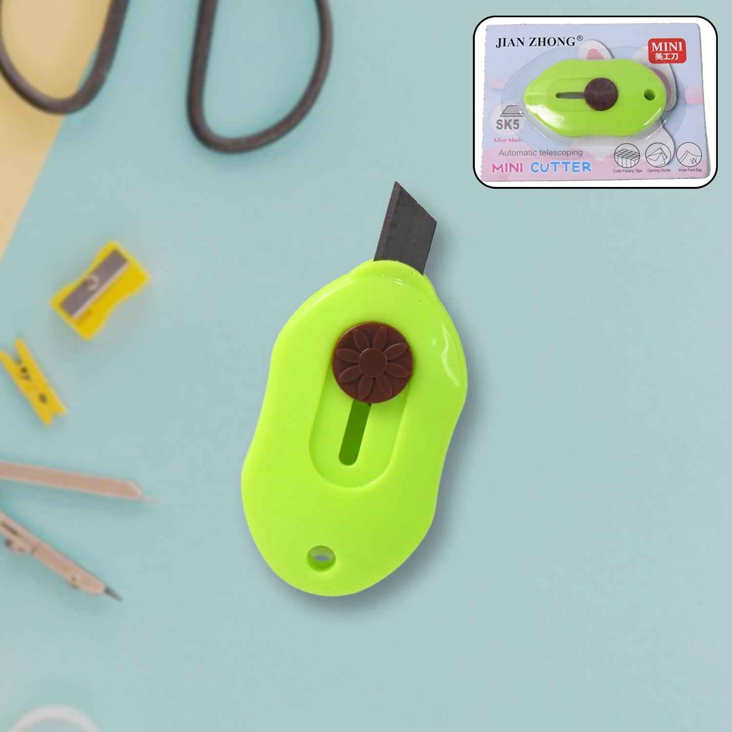 Mini Cloud Cutter – Portable Retractable Safety Box Opener