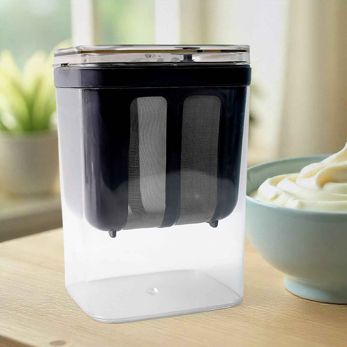 Yogurt Strainer with Storage Container – 1100ml Plastic & Steel