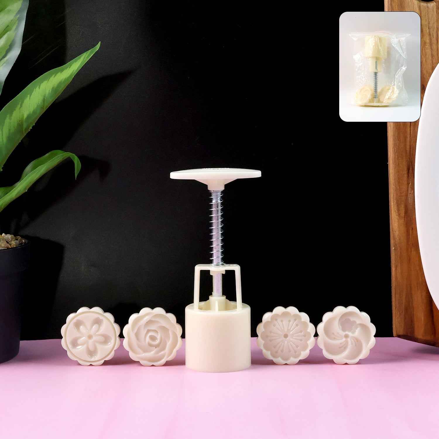 Spring Press Cookie Mold Set – 4 Floral Designs for Easy Baking