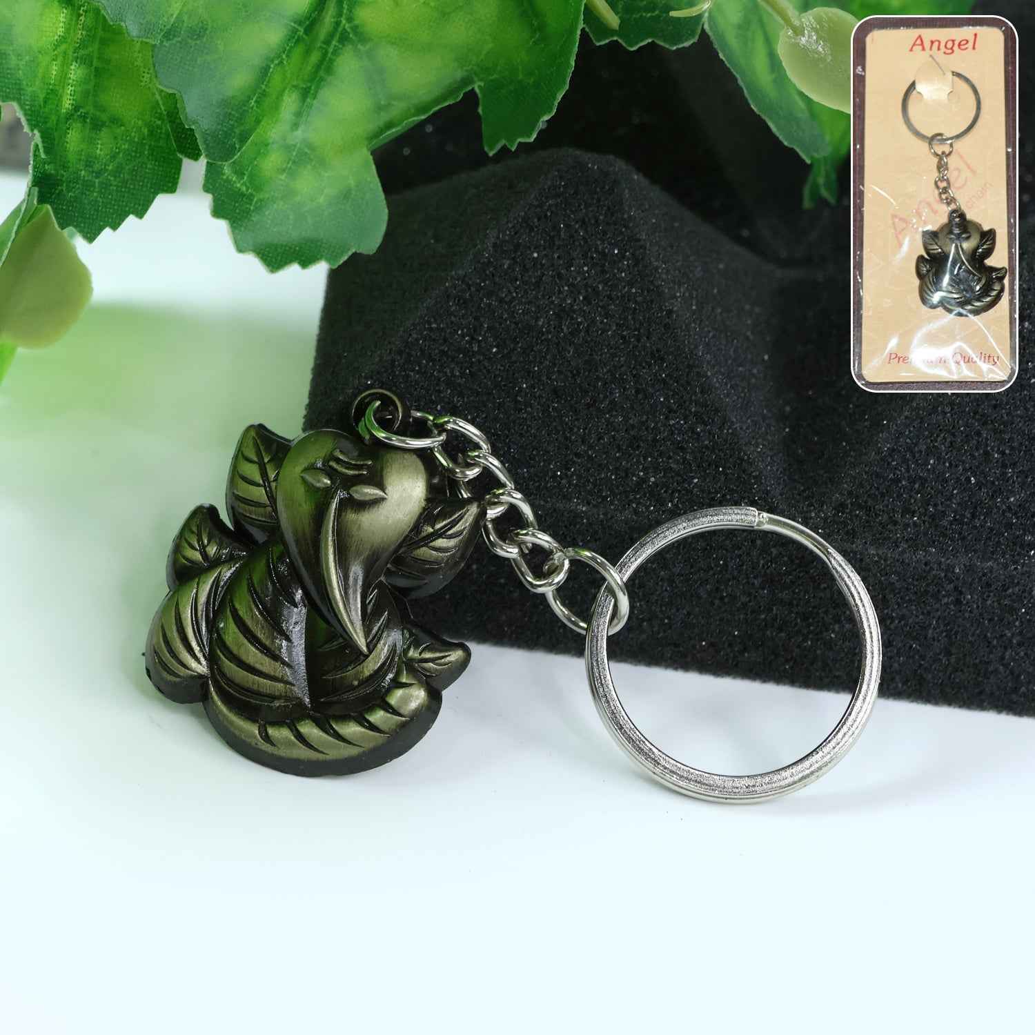 Ganesh Face Antique Black Metal Keychain – Durable Spiritual Charm