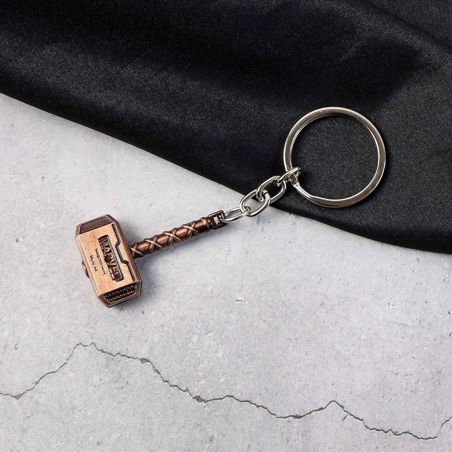Metal Hammer Keychain – Durable Zinc Alloy Mini Keyring