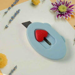Mini Utility Cutter – Compact Knife with Heart-Shaped Safety Lock