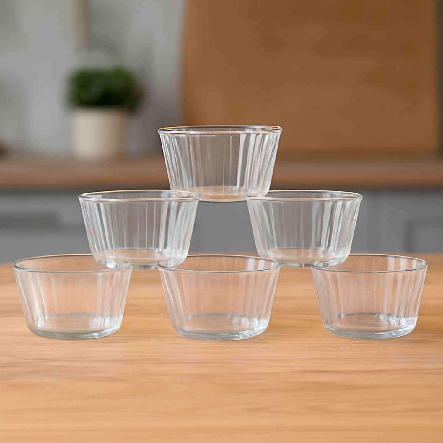 Set of 6 transparent plastic dessert bowls with elegant fluted design