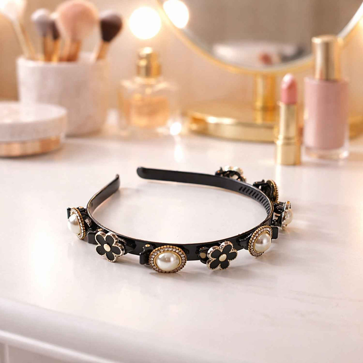 Elegant Pearl & Floral Hairband – Stylish Accessory for Women & Girls