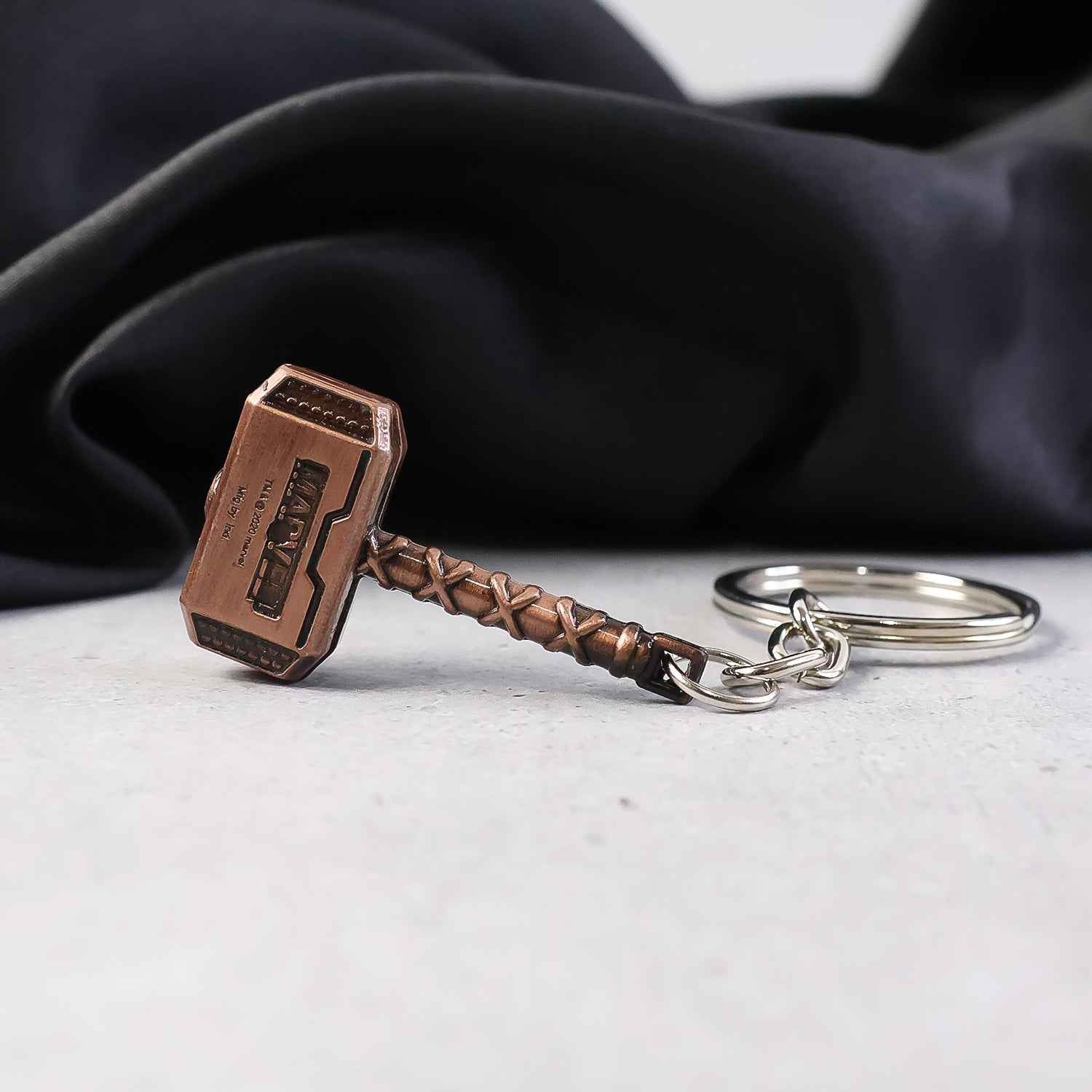 Metal Hammer Keychain – Durable Zinc Alloy Mini Keyring