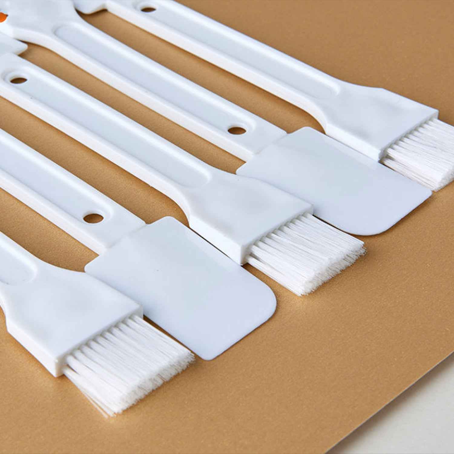 Groove Cleaning Brush – Multipurpose Dust & Slot Cleaner | Bake & Dwell