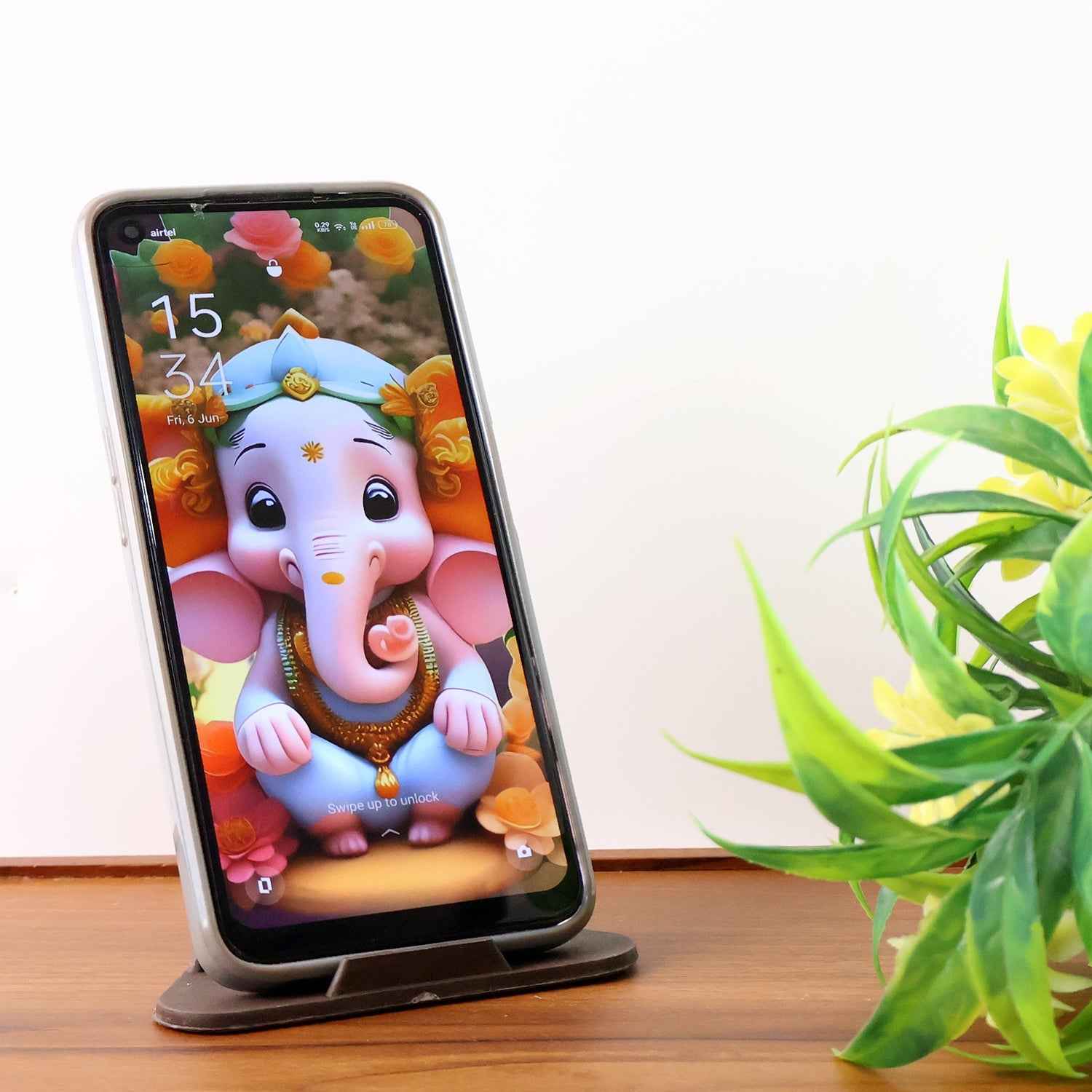 Pyramid Brown Mobile Stand – Adjustable 3-Angle Phone Holder