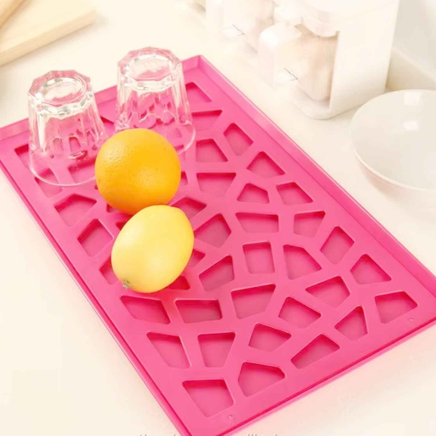 Plastic Kitchen Tray – Durable Modern Hollow Design 40x25 cm