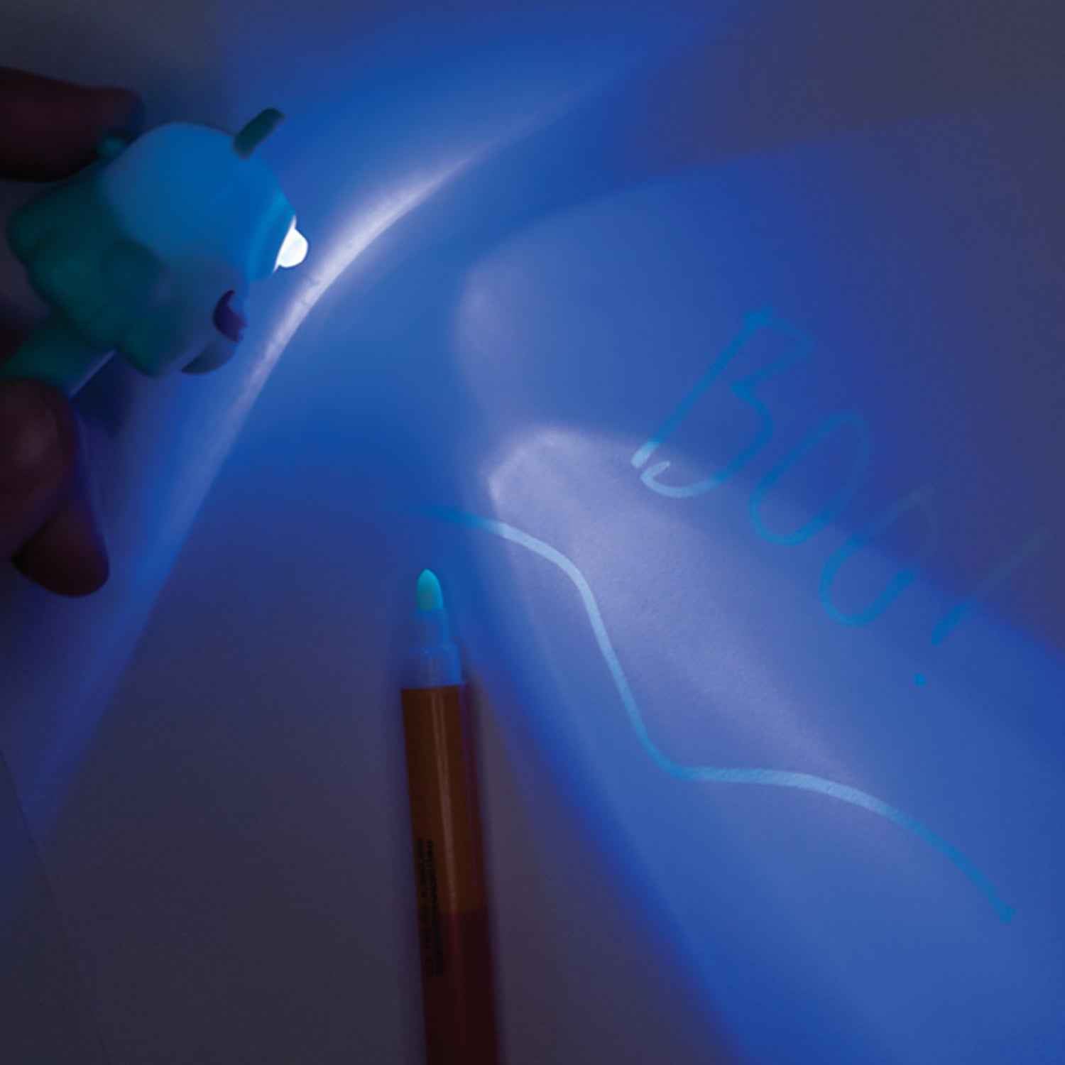 3-in-1 Ball Pen with Marker & LED Light – Multifunctional Writing Tool