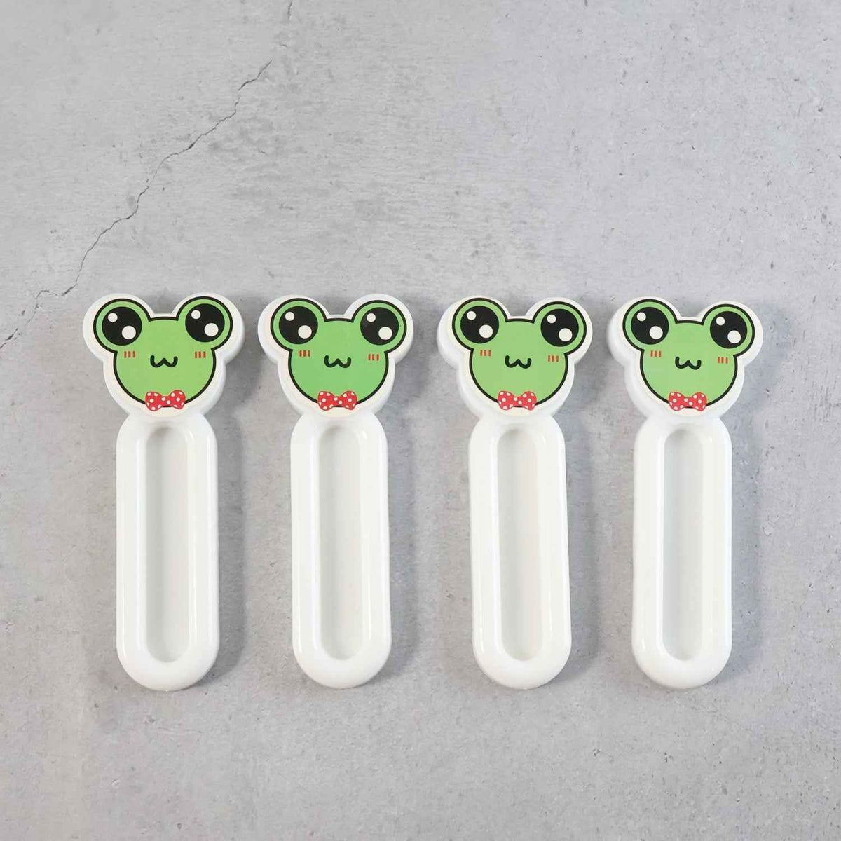Self Stick Push Pull Helper – 4 Pc Instant Cabinet Handles |