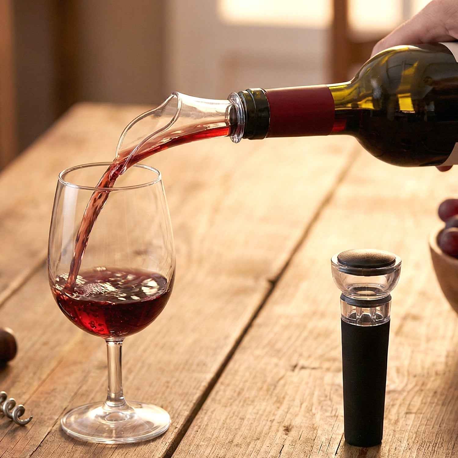 Wine Pourer & Vacuum Stopper Set – Drip-Free Pour & Freshness