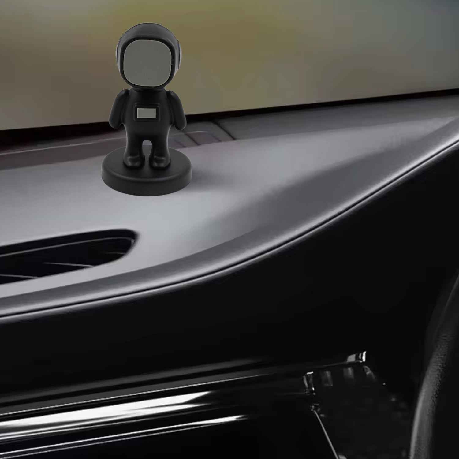 Cartoon Astronaut Magnetic Phone Holder – 360° Rotating Car Mount | Gambit