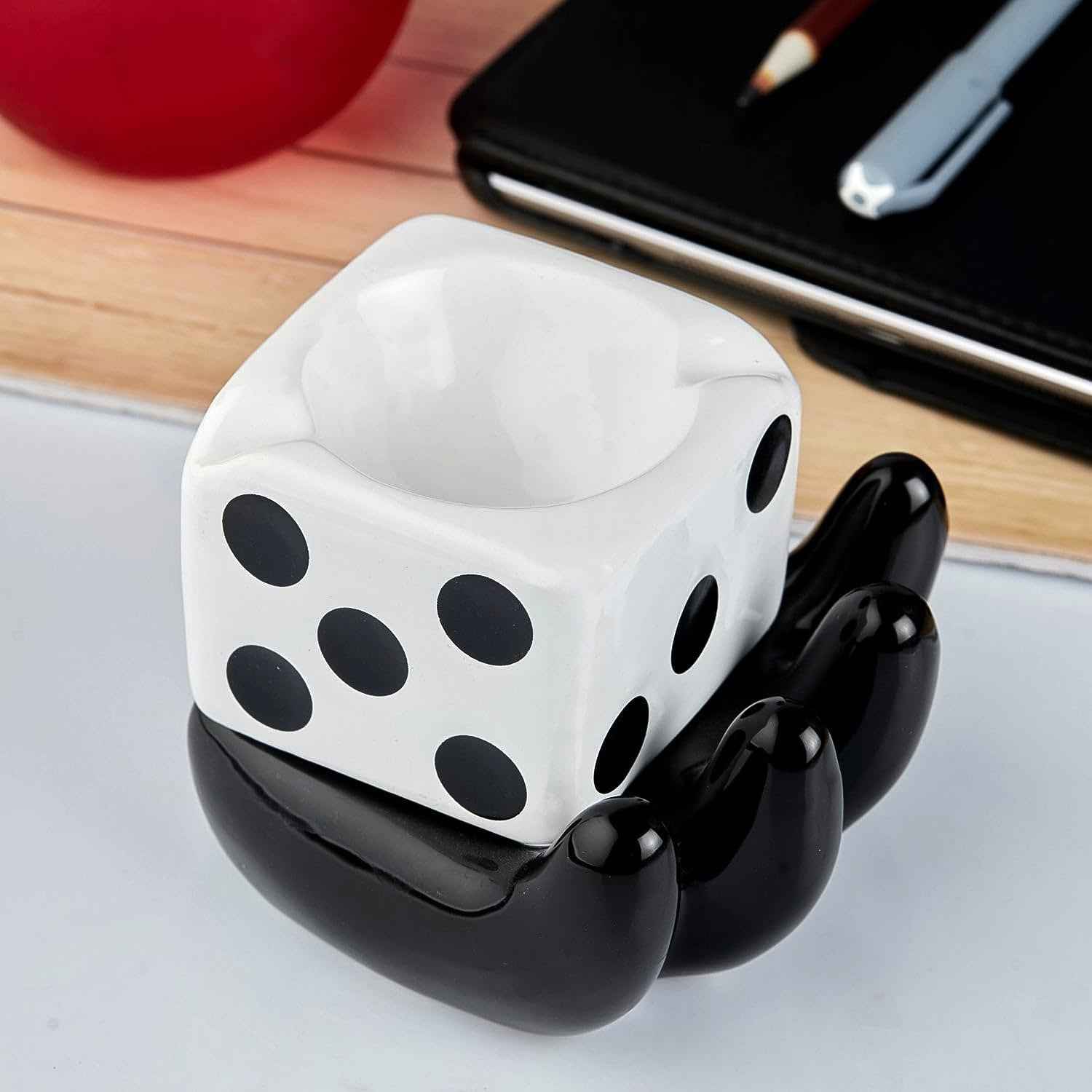 Ceramic Ashtray – Colourful Retro Smoking Accessory