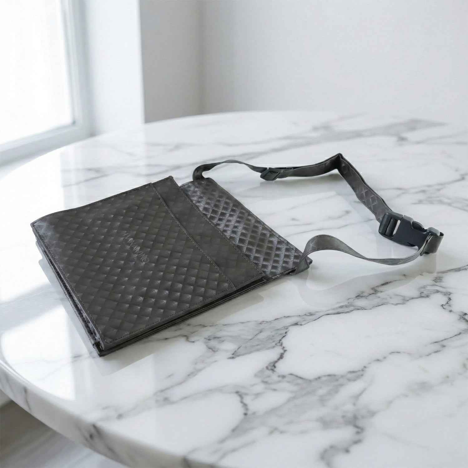 Quilted Crossbody Sling Bag – Stylish Adjustable Strap for Men & Women