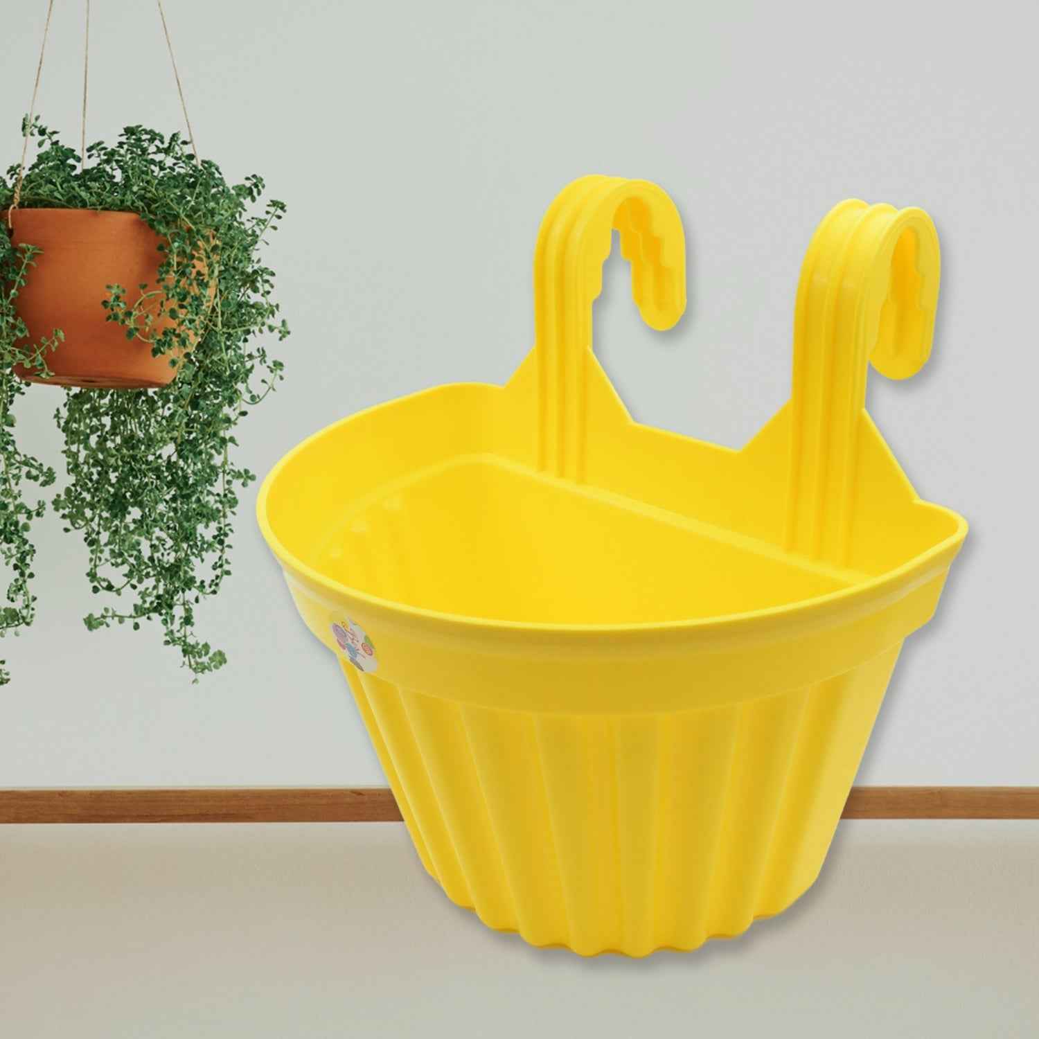 Hanging Plastic Planters - Multicolor UV-Stabilised | Indo Glow