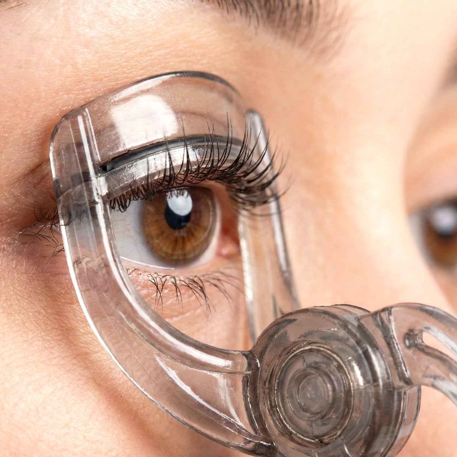 Transparent Eyelash Curler – Gentle Lash Lifting & Styling Tool