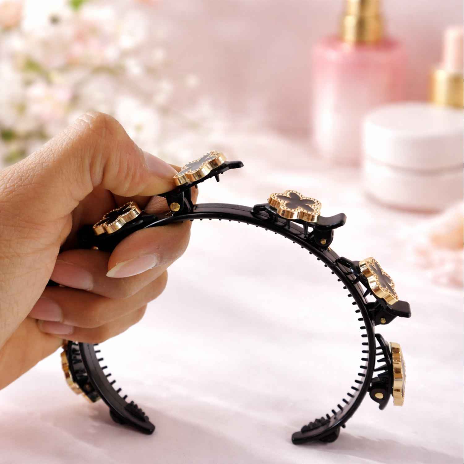 Decorative Floral Headband – Elegant Style with Non-Slip Grip