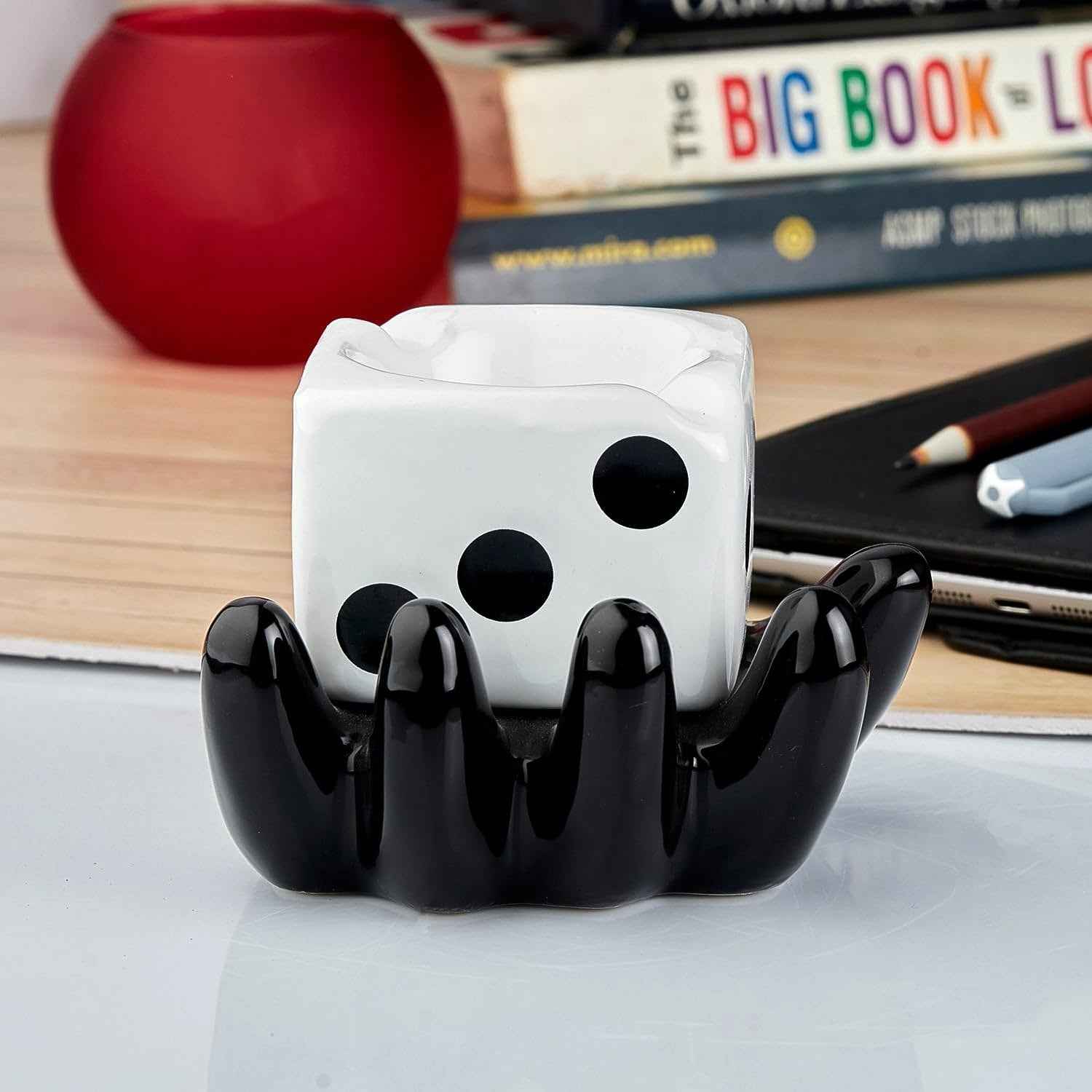 Ceramic Ashtray – Colourful Retro Smoking Accessory