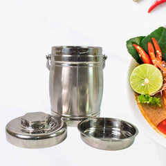 Portable hot food container with an ergonomic handle.
