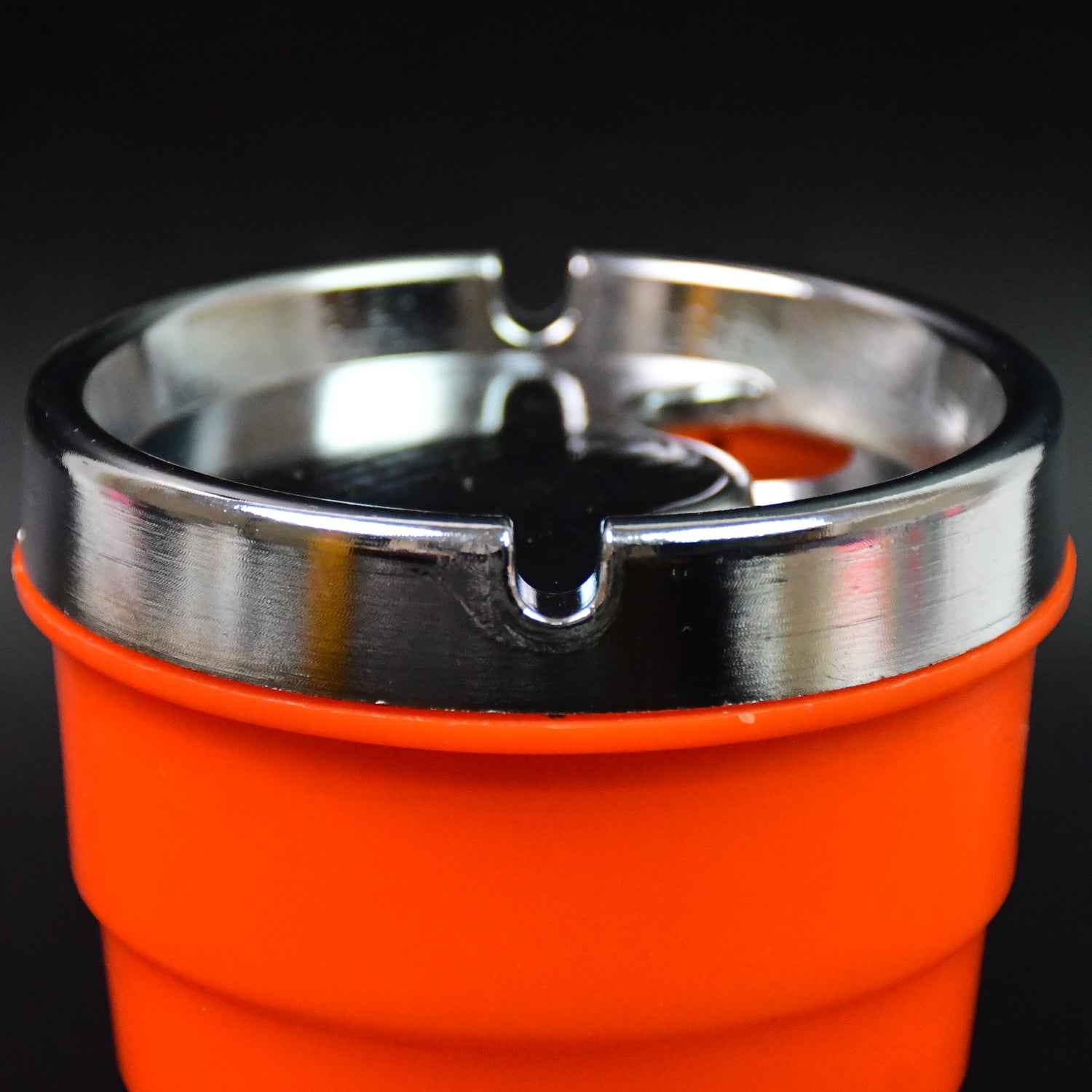 Car Ashtray – Portable Smokeless Cup Holder with Lid | Velvet Wheels