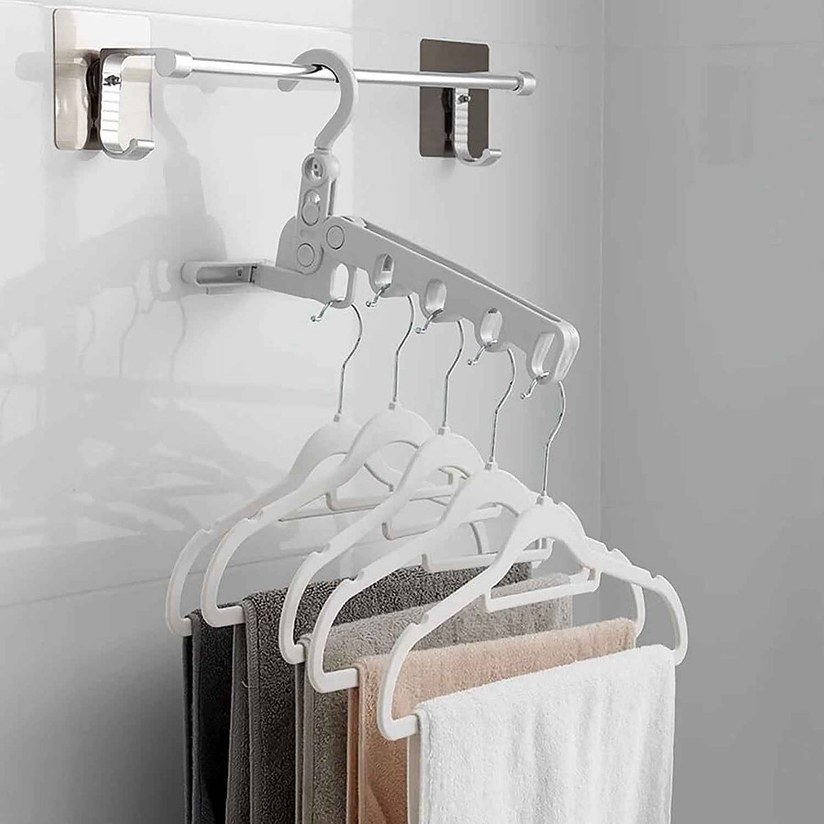 Foldable Clothes Hanger – 5-Hole Space-Saving Travel Rack | BathNova