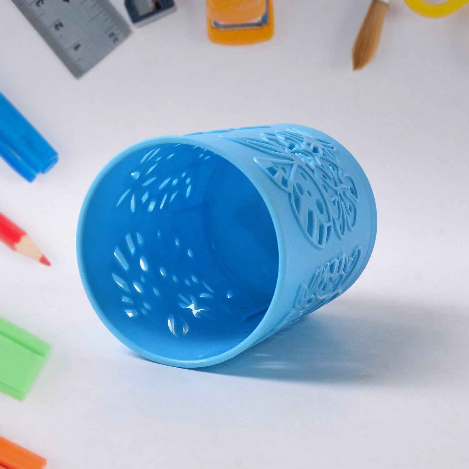 Pen Holder – Durable Plastic Mesh Desk Organizer Stand