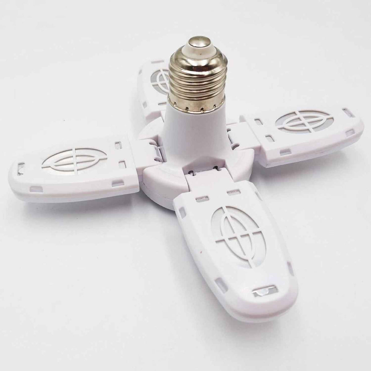 Foldable LED Fan Blade Bulb – Energy Efficient 28V | Indo Glow