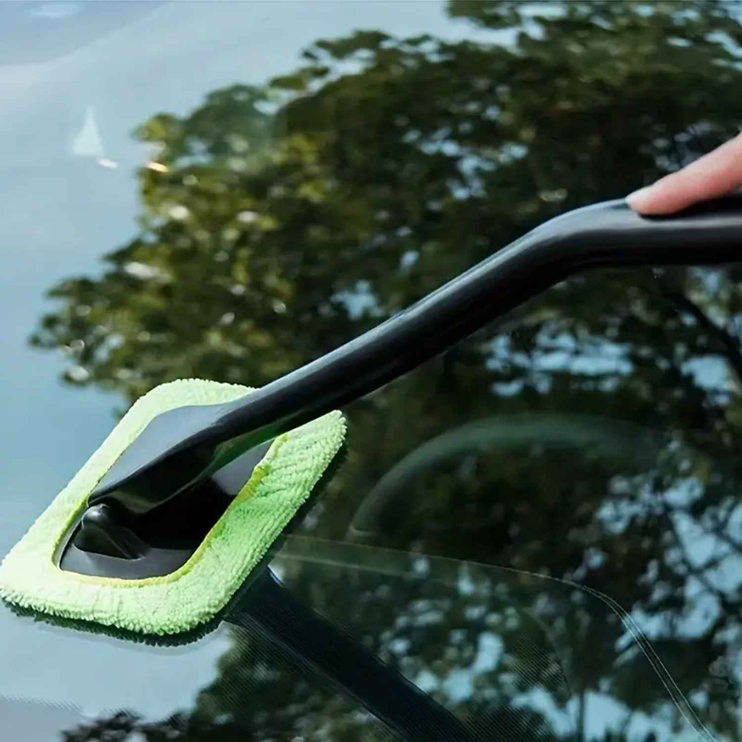 Car Windshield Cleaner – Microfiber Wiper for Streak-Free Shine | Velvet Wheels